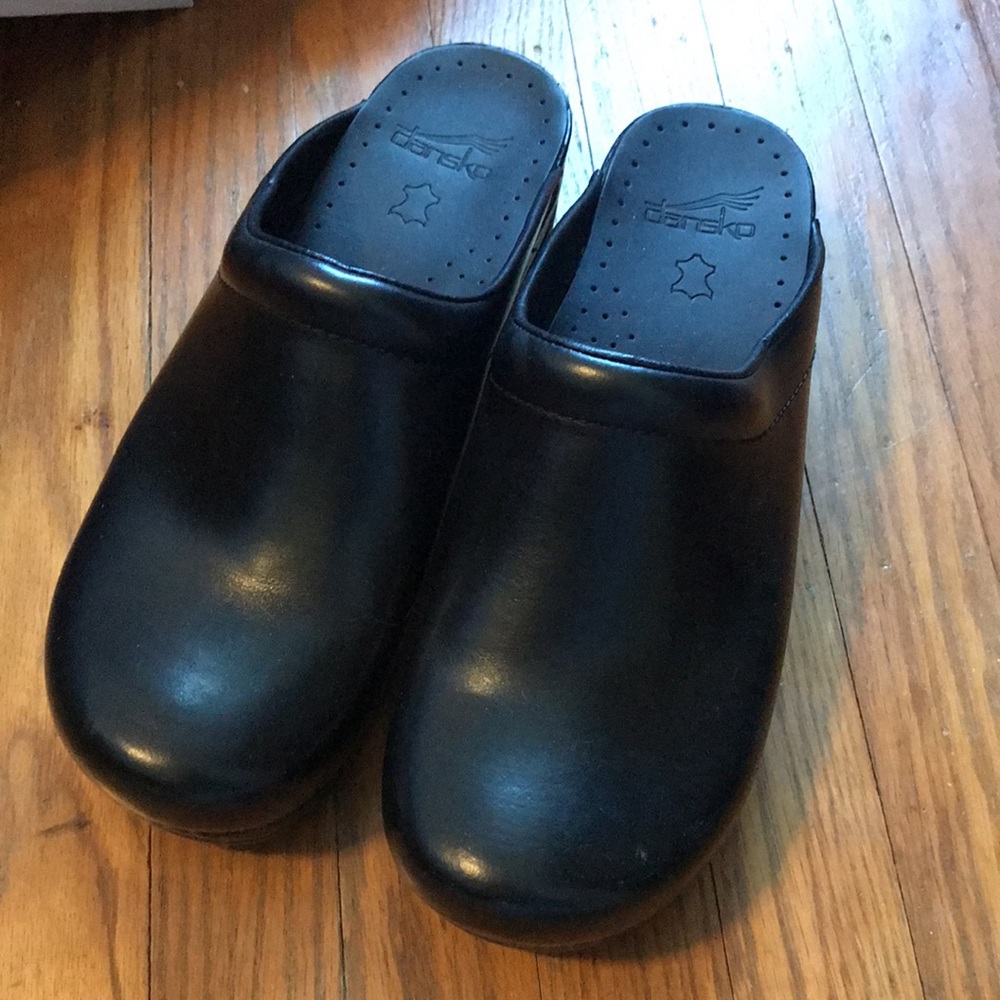 Brand new Dansko Sonja Cabrio size 40 Black
